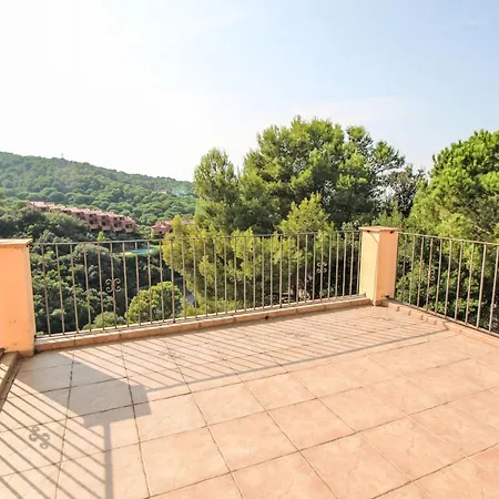 בית נופש Cala Moreta By Interhome בגור